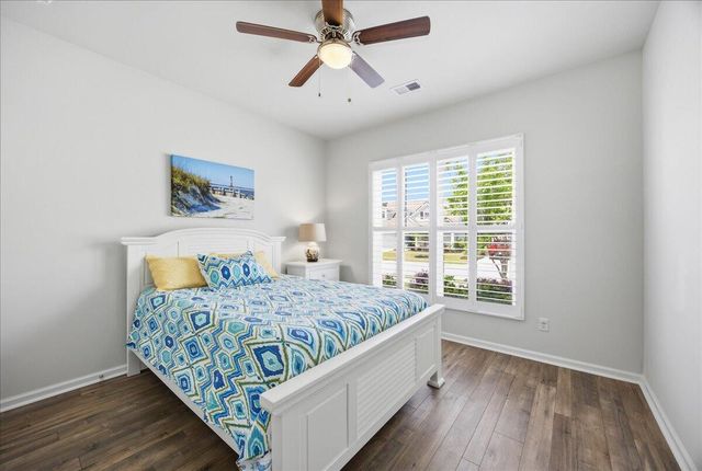 6231 Woodsedge Court, Hollywood, SC 29449