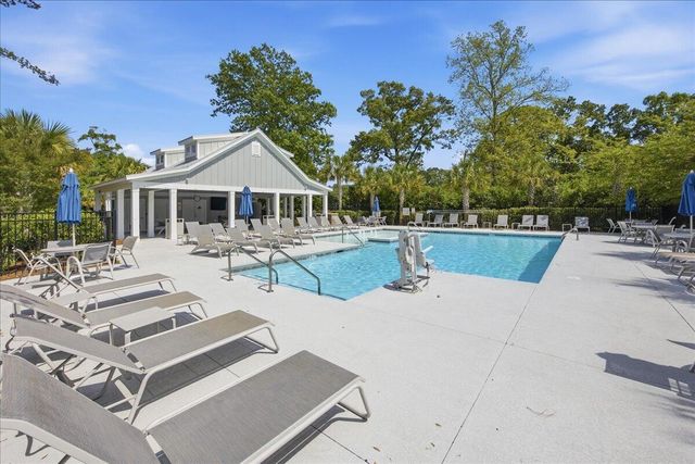 6231 Woodsedge Court, Hollywood, SC 29449