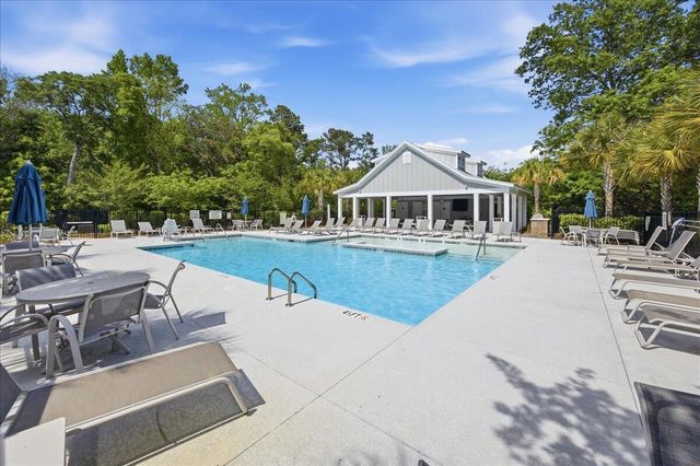 6231 Woodsedge Court, Hollywood, SC 29449
