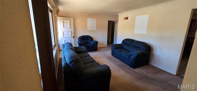 9604 Cherryfield Drive, St Louis, MO 63136