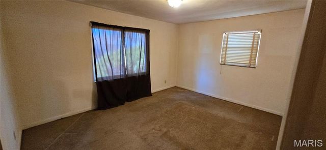 9604 Cherryfield Drive, St Louis, MO 63136