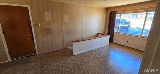 9604 Cherryfield Drive, St Louis, MO 63136