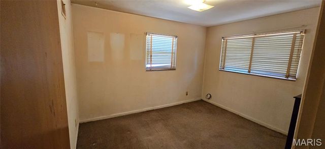 9604 Cherryfield Drive, St Louis, MO 63136