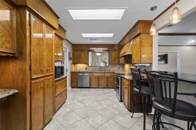 11546 Davidson Road, Beaumont, TX 77705