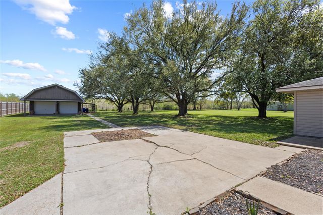 11546 Davidson Road, Beaumont, TX 77705