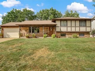 511 Mary Drive, Waterloo, IL 62298