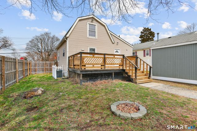 209 Trumbull Avenue, Bridgeport, CT 06606