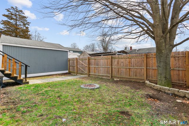 209 Trumbull Avenue, Bridgeport, CT 06606