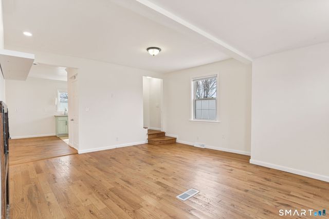 209 Trumbull Avenue, Bridgeport, CT 06606