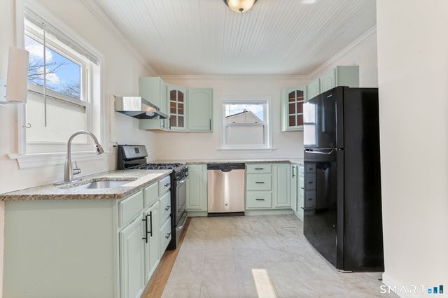 209 Trumbull Avenue, Bridgeport, CT 06606