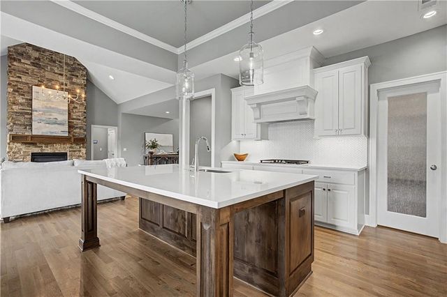 12314 S Mesquite Street, Olathe, KS 66061