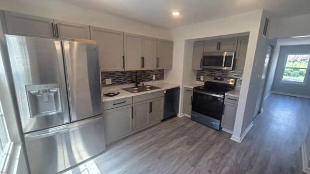 6325 SUNVALLEY, District Heights, MD 20747