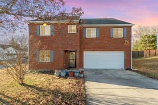 1123 Edinburgh Drive, Jamestown, NC 27282