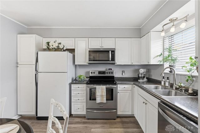 3200 Oakmont Avenue, Kettering, OH 45429