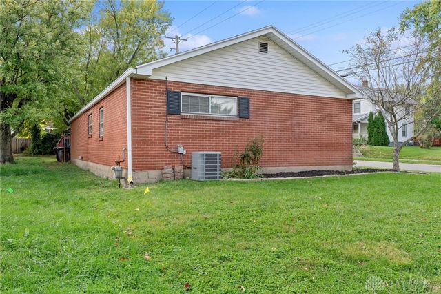 3200 Oakmont Avenue, Kettering, OH 45429