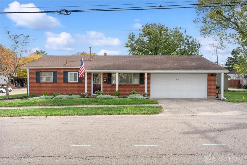 3200 Oakmont Avenue, Kettering, OH 45429