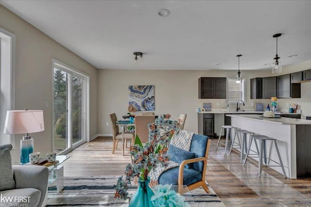 9520 Orchard Lake Drive, Davison, MI 48423