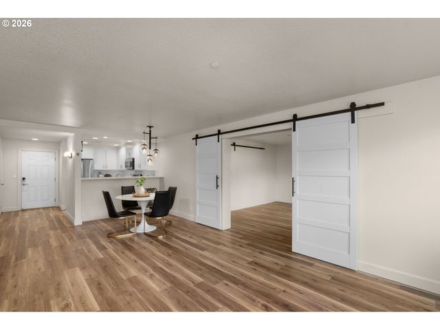 520 Se COLUMBIA RIVER Dr 317, Vancouver, WA 98661