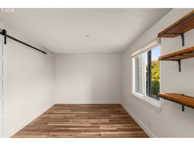 520 Se COLUMBIA RIVER Dr 317, Vancouver, WA 98661