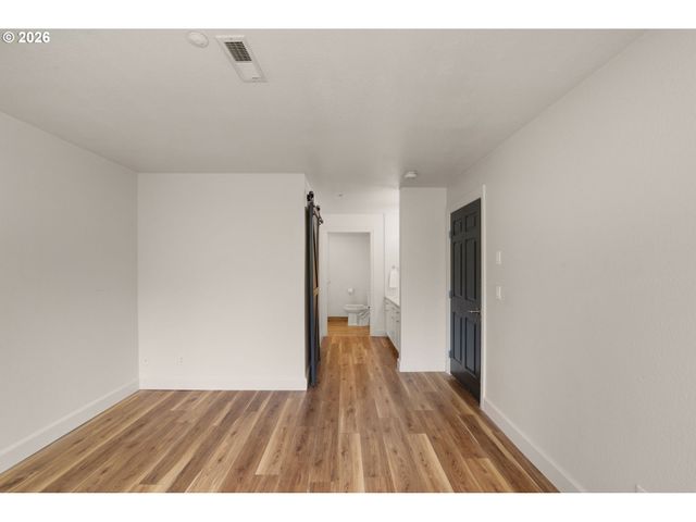 520 Se COLUMBIA RIVER Dr 317, Vancouver, WA 98661