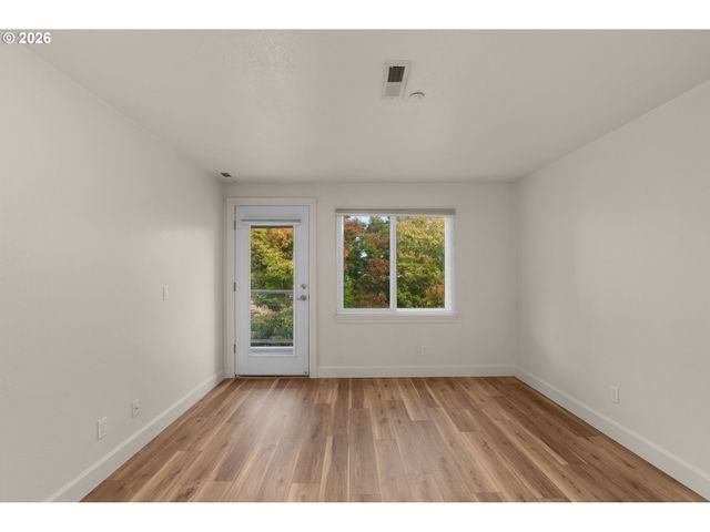 520 Se COLUMBIA RIVER Dr 317, Vancouver, WA 98661