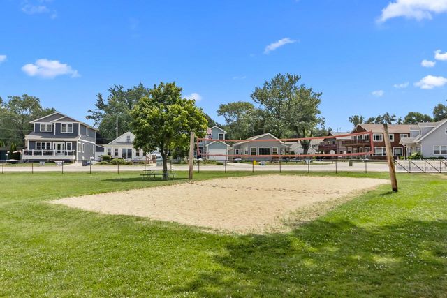 3404 Fischer DRIVE, Burlington, WI 53105