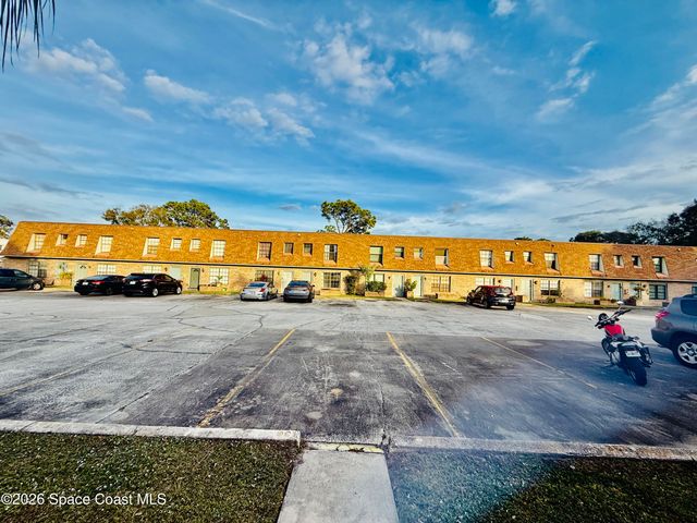 1301 Arlington Lane NE 106, Palm Bay, FL 32905