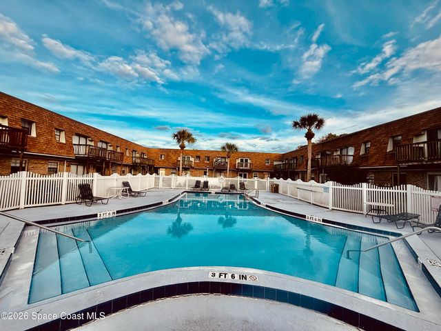 1301 Arlington Lane NE 106, Palm Bay, FL 32905