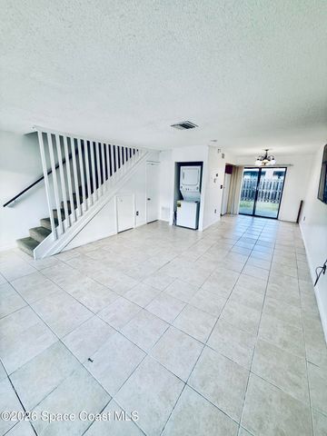 1301 Arlington Lane NE 106, Palm Bay, FL 32905
