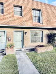 1301 Arlington Lane NE 106, Palm Bay, FL 32905