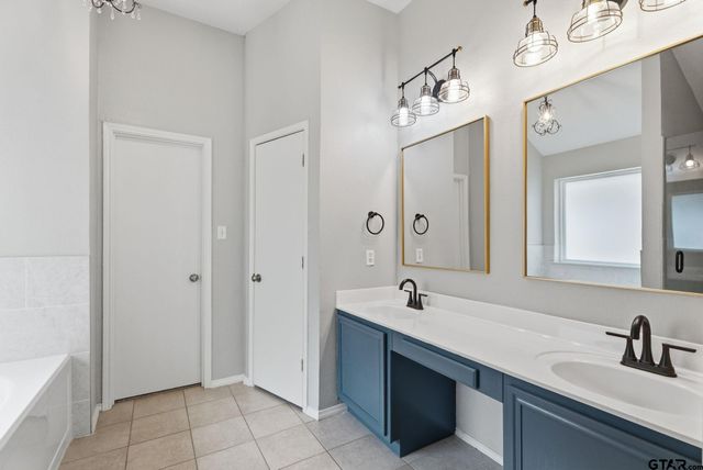 681 Frederick Cir., Flint, TX 75762