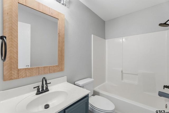 681 Frederick Cir., Flint, TX 75762