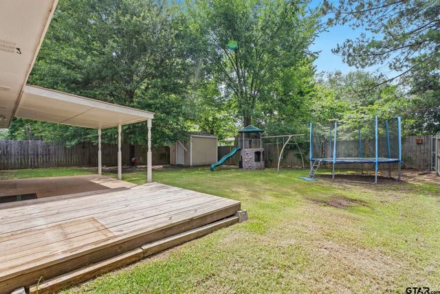 681 Frederick Cir., Flint, TX 75762