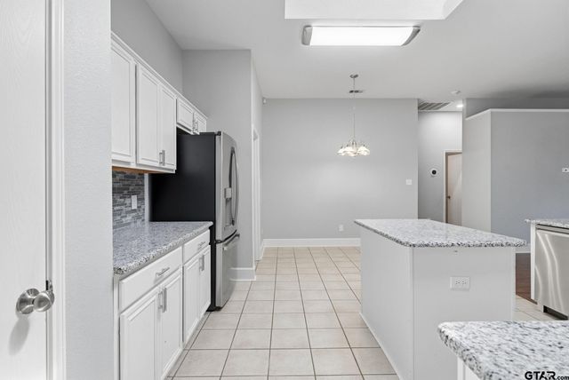 681 Frederick Cir., Flint, TX 75762