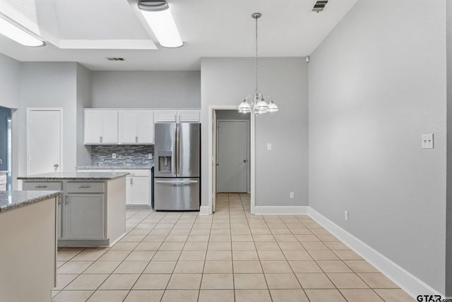 681 Frederick Cir., Flint, TX 75762