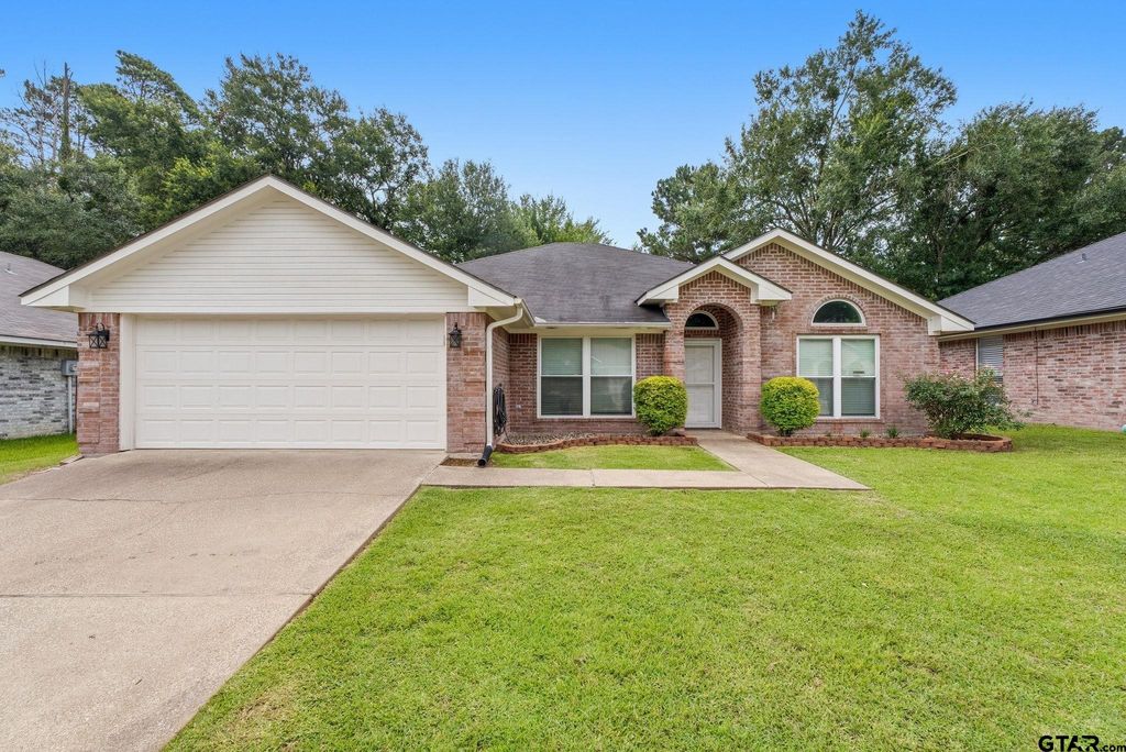 681 Frederick Cir., Flint, TX 75762