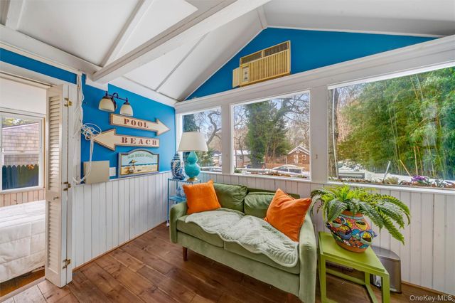 74 Richardson Avenue, East Hampton, NY 11937