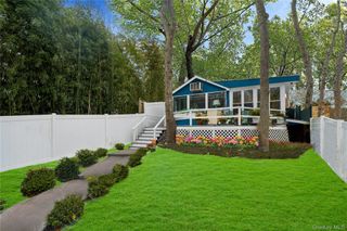 74 Richardson Avenue, East Hampton, NY 11937