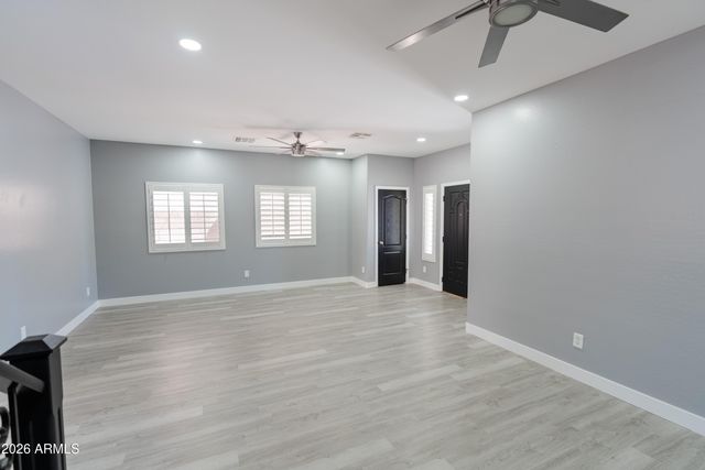 12038 W Leather Lane, Peoria, AZ 85383