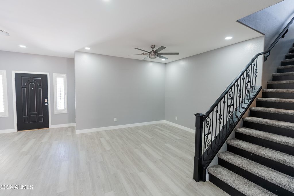 12038 W Leather Lane, Peoria, AZ 85383 — photo 3