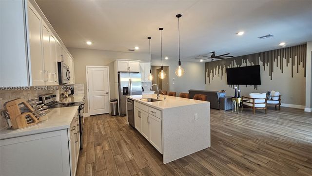 29352 SW 178th Ave, Homestead, FL 33030