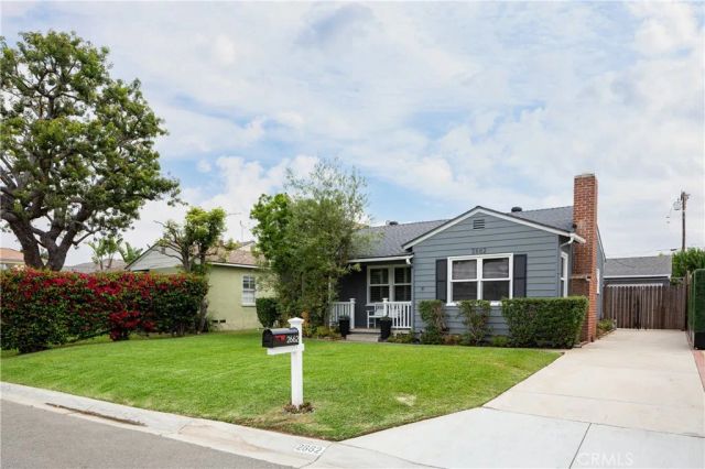 2662 Riverside Drive, Costa Mesa, CA 92627