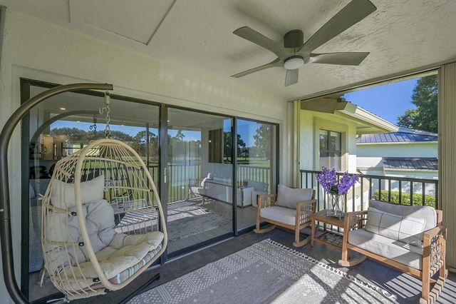 12870 Briarlake Drive 201, Palm Beach Gardens, FL 33418