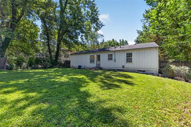 8610 E 92nd Terrace, Kansas City, MO 64138