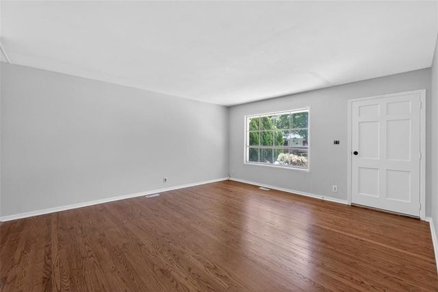 8610 E 92nd Terrace, Kansas City, MO 64138