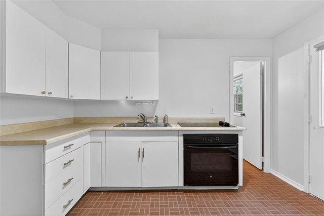 8610 E 92nd Terrace, Kansas City, MO 64138