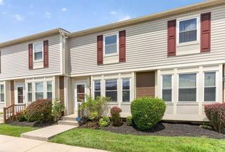 756 Cap Lane, 17C, Worthington, OH 43085