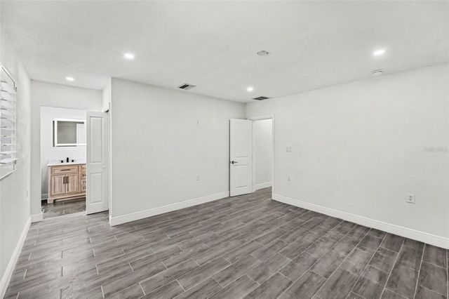 318 BATH STREET, Tarpon Springs, FL 34689