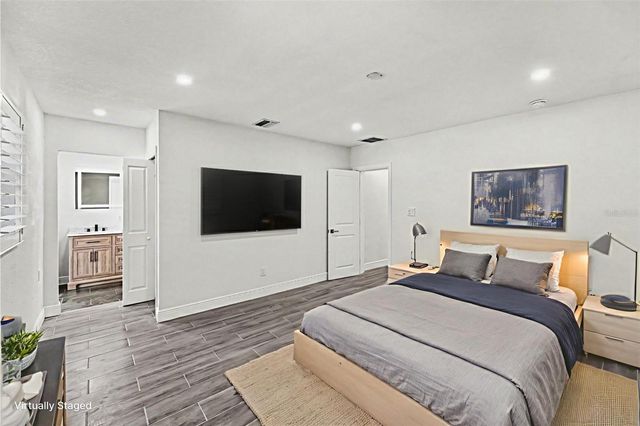 318 BATH STREET, Tarpon Springs, FL 34689