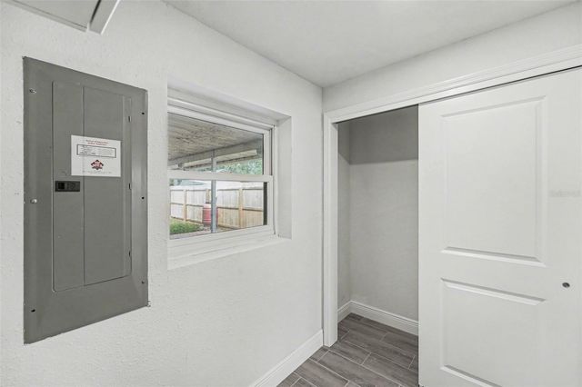 318 BATH STREET, Tarpon Springs, FL 34689